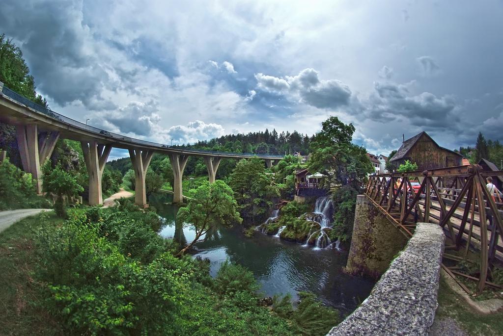 Rooms Marijana Obrovac Slunj Bagian luar foto