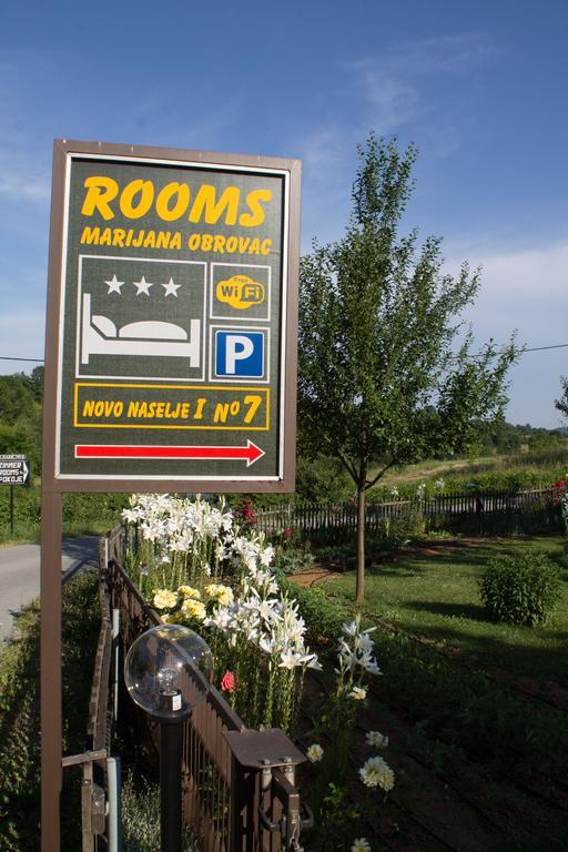 Rooms Marijana Obrovac Slunj Bagian luar foto